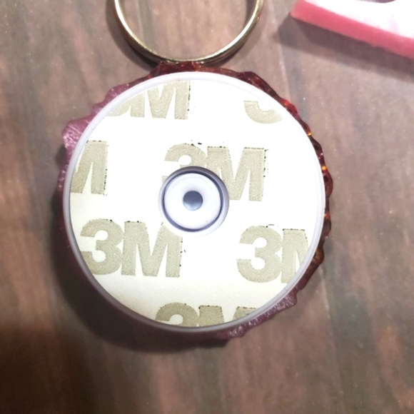 2/$25 Resin set - Picture 4 of 5